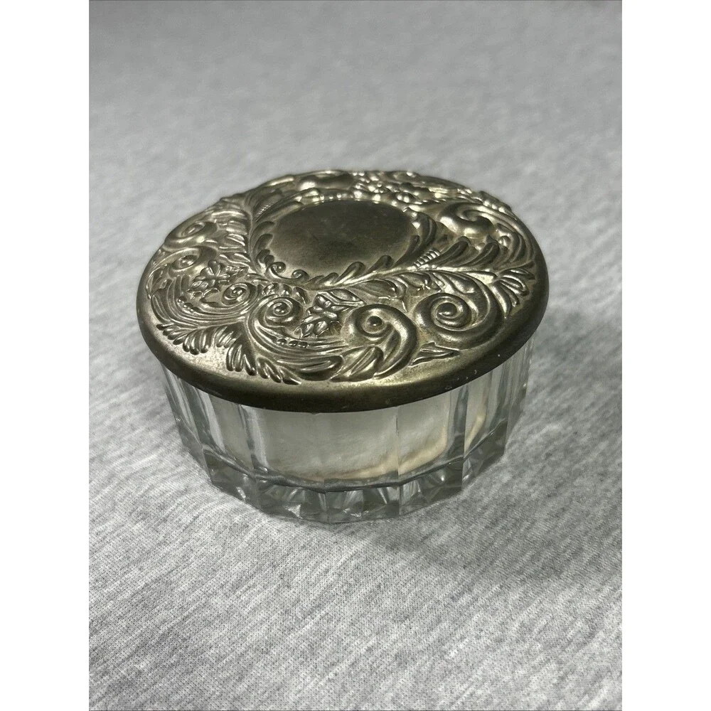 Vintage Ornate Victorian Silver Plate & Glass Vanity Powder Jar or Trinket Box - Picture 14 of 16